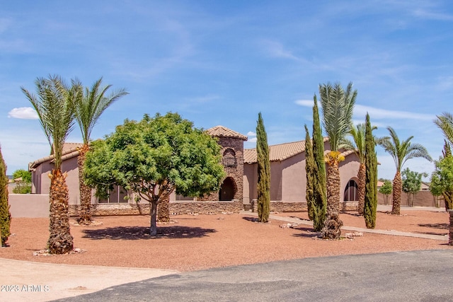 view of mediterranean / spanish-style house