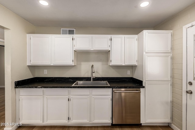 915 E Commonwealth Pl, Chandler, AZ 85225 - kitchen featuring dishwasher, white cabinets, and recessed lighting