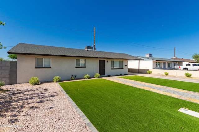 915 E Commonwealth Pl, Chandler, AZ 85225 - single story home featuring stucco siding, a shingled roof, and concrete driveway