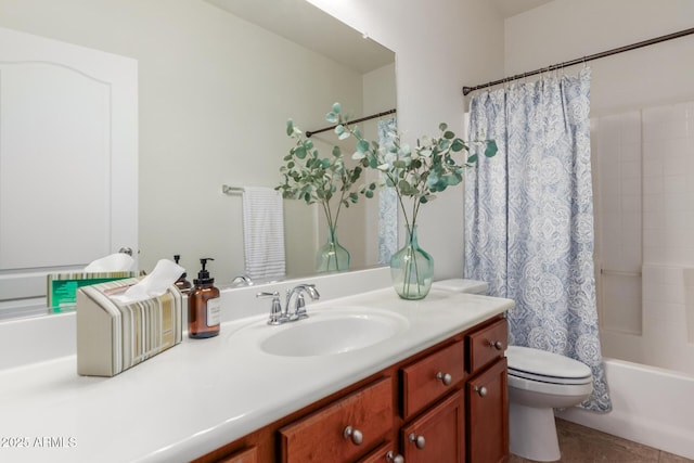 871 E Melanie St, San Tan Valley, AZ 85140 - bathroom featuring toilet, vanity, tile patterned flooring, and shower / tub combo with curtain