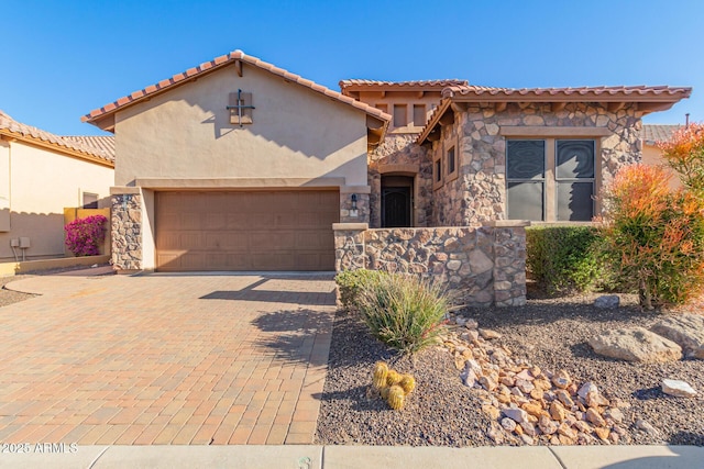 view of mediterranean / spanish-style house