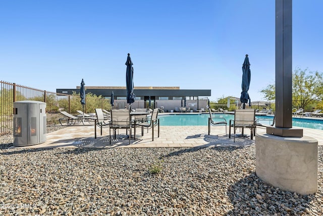 21228 N 58th St, Phoenix, AZ 85054 - community pool with a patio