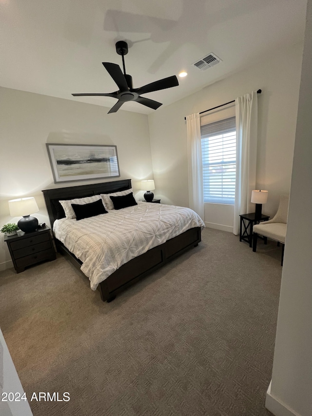 bedroom with carpet flooring and ceiling fan