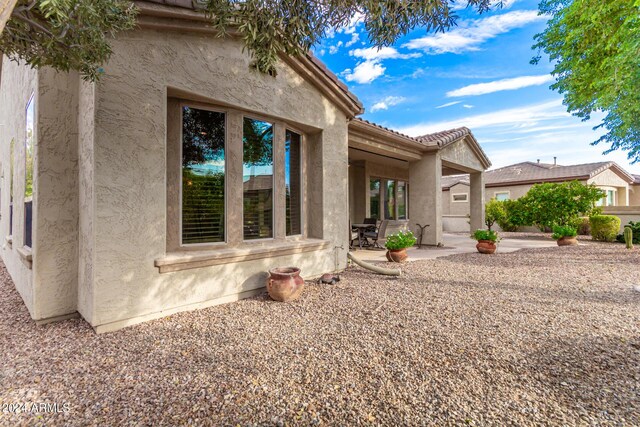 view of patio / terrace with ceiling fan