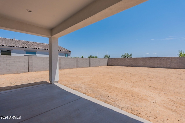 view of yard with a patio