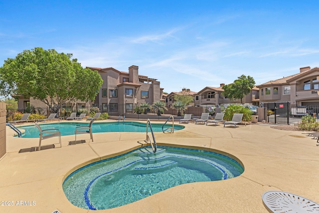 14000 N 94th St Unit 3198, Scottsdale, AZ 85260 - community pool with a residential view, a patio, and a hot tub