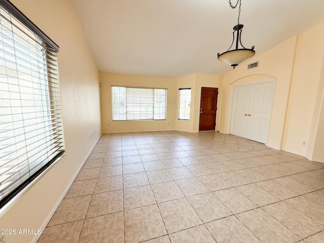 17371 N 86th Ave, Peoria, AZ 85382 - entrance foyer with light tile patterned flooring and baseboards