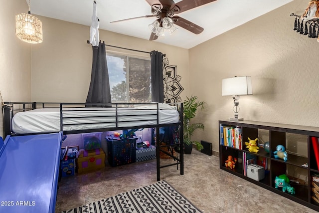 bedroom with ceiling fan