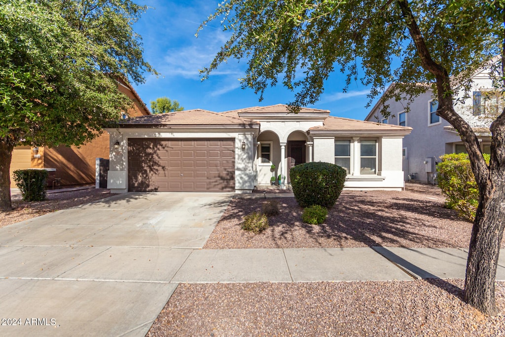 view of front of house with a garage