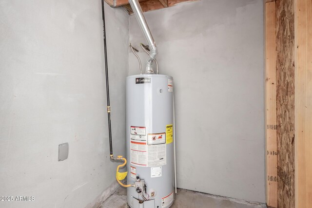 2936 E Beck Ln, Phoenix, AZ 85032 - utilities featuring gas water heater