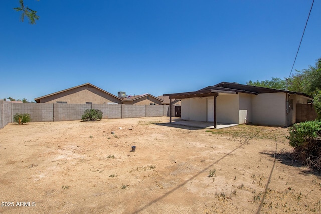 2936 E Beck Ln, Phoenix, AZ 85032 - view of yard featuring a fenced backyard and a patio area