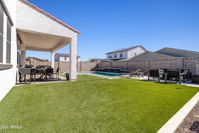 view of yard with a patio area