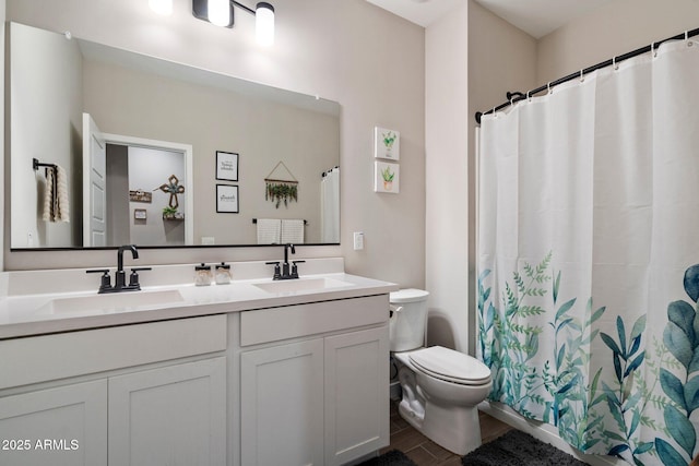 2753 E Fossil Ridge Rd, Phoenix, AZ 85050 - bathroom with double vanity and a shower with shower curtain