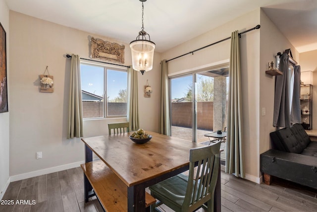 2753 E Fossil Ridge Rd, Phoenix, AZ 85050 - dining area with wood finished floors