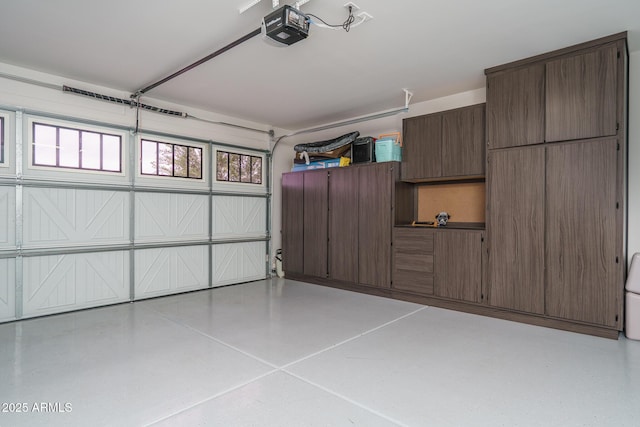 8513 N 172nd Ln, Waddell, AZ 85355 - garage featuring a garage door opener