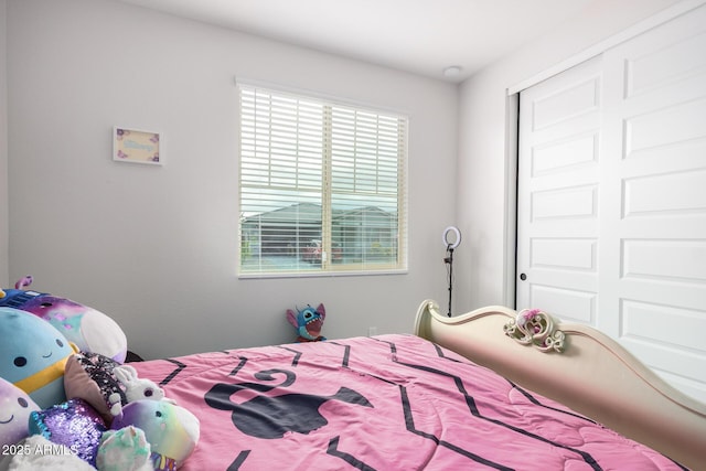 bedroom featuring a closet