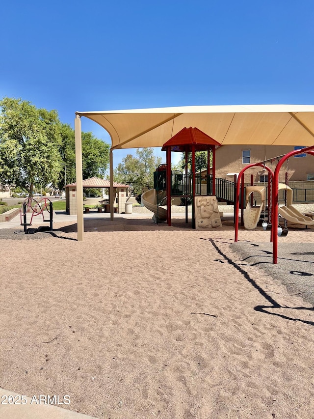 16559 W Lincoln St, Goodyear, AZ 85338 - view of community jungle gym