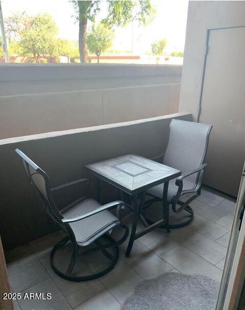 balcony with outdoor dining space