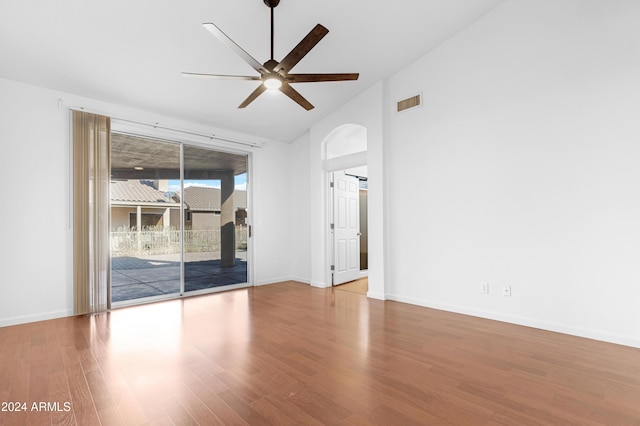 unfurnished room featuring ceiling fan and hardwood / wood-style floors