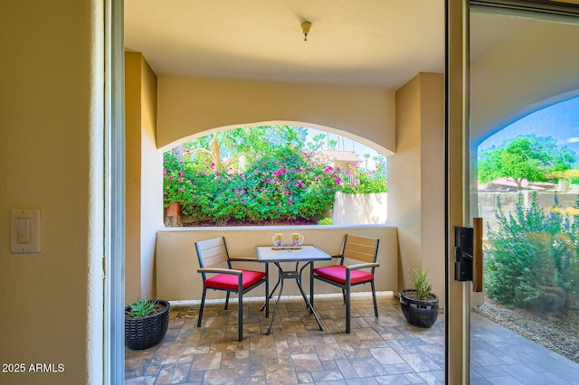 8653 E Royal Palm Rd Unit 1030, Scottsdale, AZ 85258 - view of patio