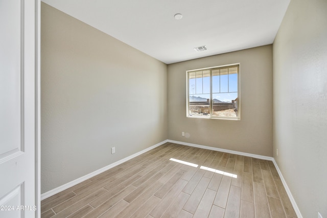 empty room featuring light hardwood / wood-style flooring