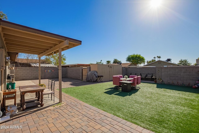 view of yard with a patio