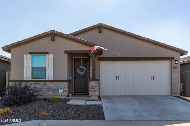 view of front of house featuring a garage