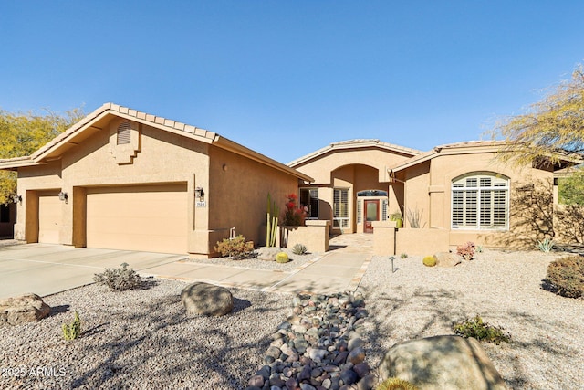 view of front of house featuring a garage