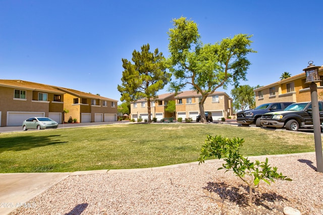 1335 E June St Unit 221, Mesa, AZ 85203 - view of grassy yard featuring a residential view