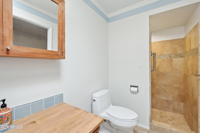4800 N 68th St Unit 357, Scottsdale, AZ 85251 - full bathroom with toilet and tiled shower
