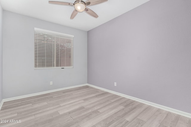 unfurnished room with light hardwood / wood-style floors and ceiling fan