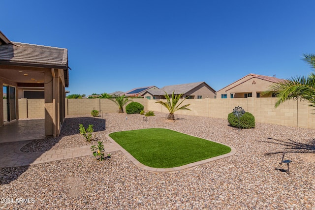 view of yard with a patio area