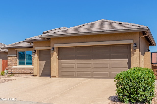 prairie-style house with a garage