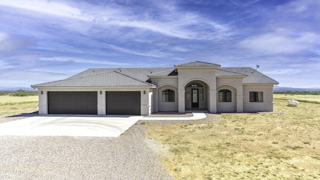 view of front facade with a garage