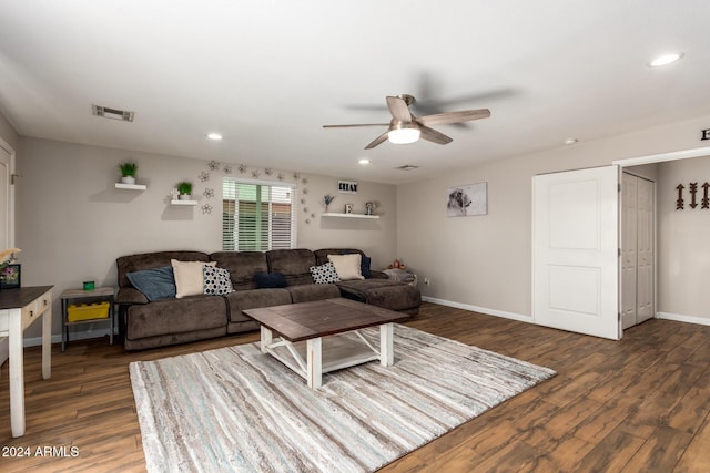 907 E 9th Ave, Mesa, AZ 85204 - living area with ceiling fan, wood finished floors, baseboards, and recessed lighting