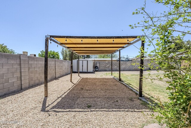 7135 W Flower St, Phoenix, AZ 85033 - view of fenced backyard