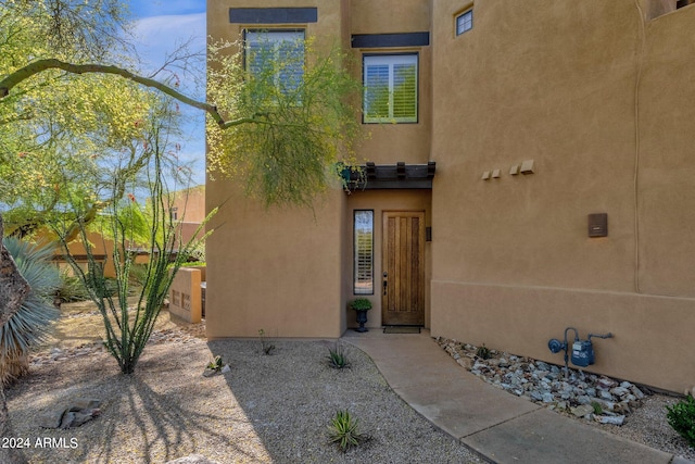 view of doorway to property