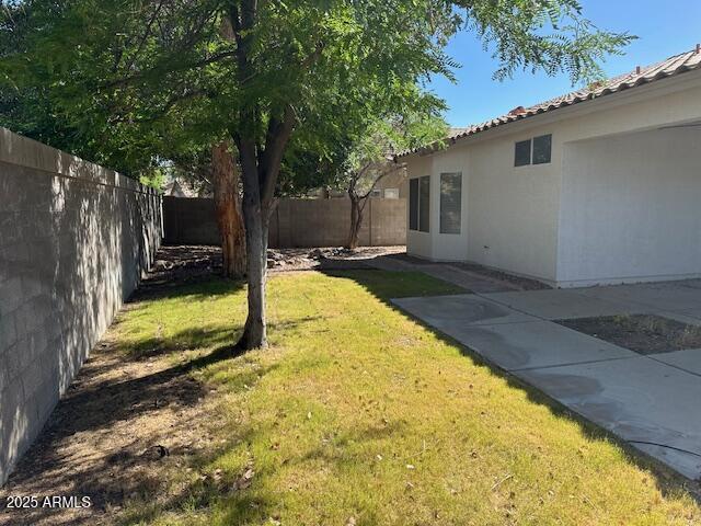 20985 N 81st Dr, Peoria, AZ 85382 - view of yard