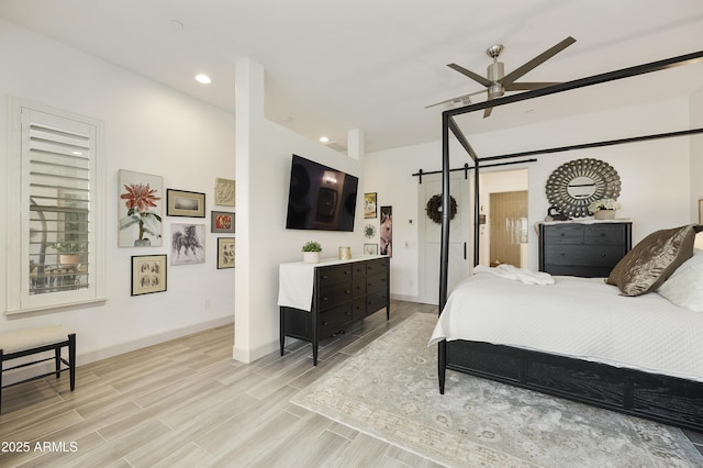 bedroom with ceiling fan