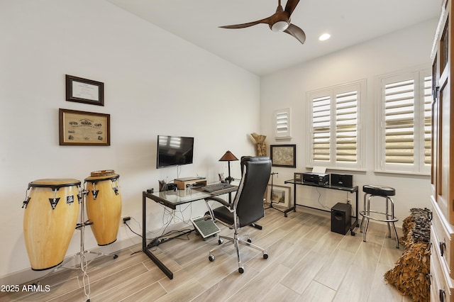 office featuring ceiling fan