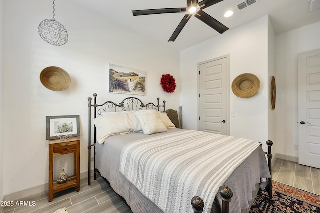 bedroom featuring ceiling fan