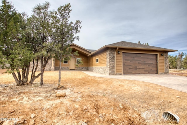 view of front of home featuring a garage