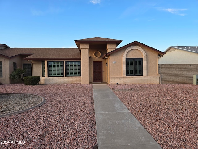 view of front of property