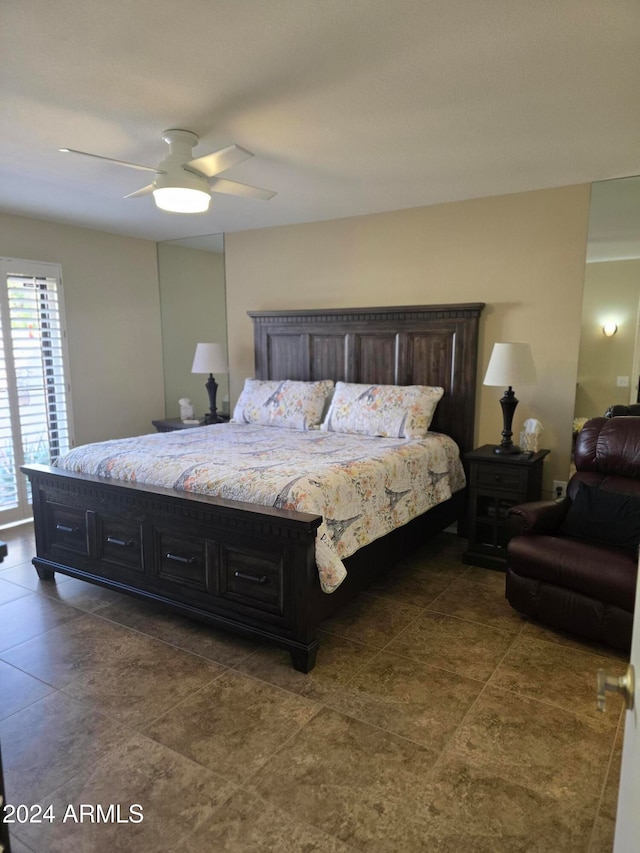 bedroom with ceiling fan