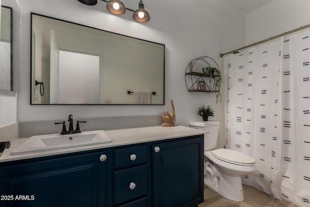465 E Frances Ln, Gilbert, AZ 85295 - full bathroom featuring vanity and a shower with curtain