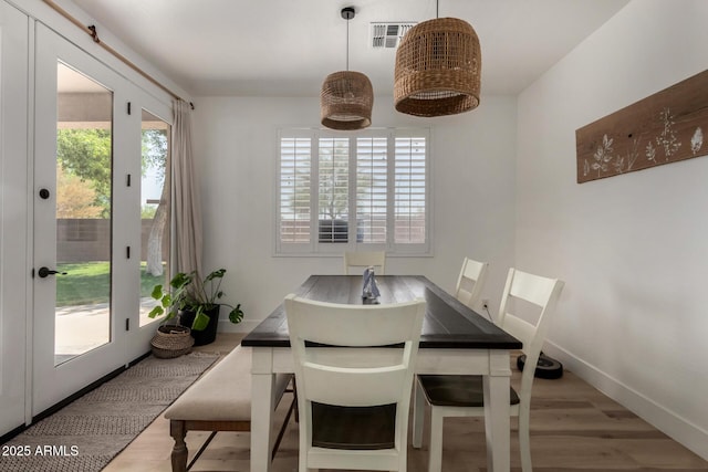 465 E Frances Ln, Gilbert, AZ 85295 - dining space featuring wood finished floors and baseboards