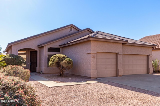 view of front of house featuring a garage