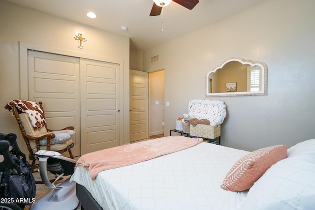 bedroom featuring a closet, ceiling fan, visible vents, and recessed lighting