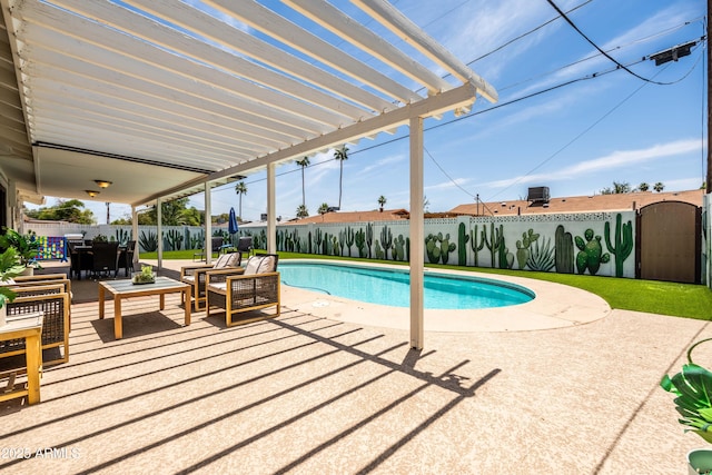 8315 E Devonshire Ave, Scottsdale, AZ 85251 - view of swimming pool featuring a fenced backyard, outdoor dining space, and a patio area