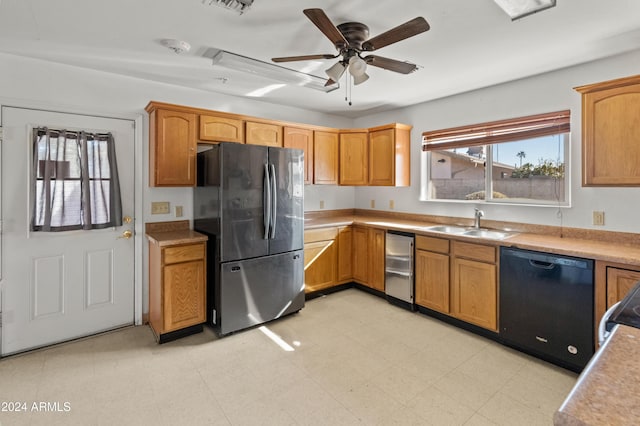 kitchen with stainless steel fridge, dishwasher, ceiling fan, and sink